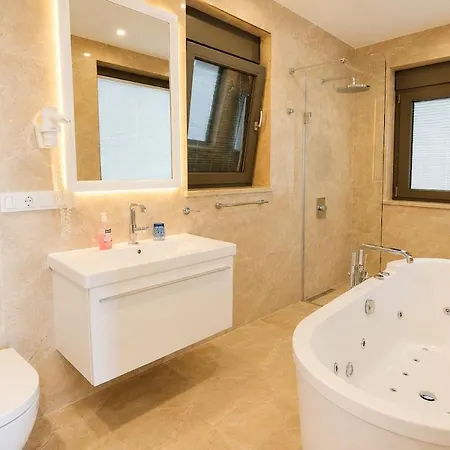 Ayisigi Appartement *